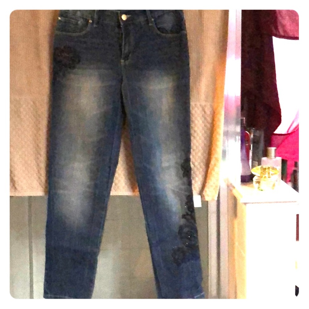 Women’s jeans
